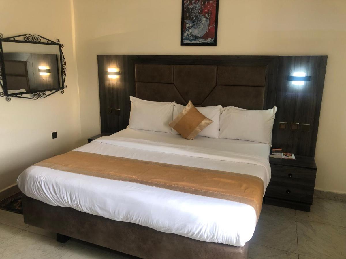 Roban Hotels Limited Enugu Exterior photo
