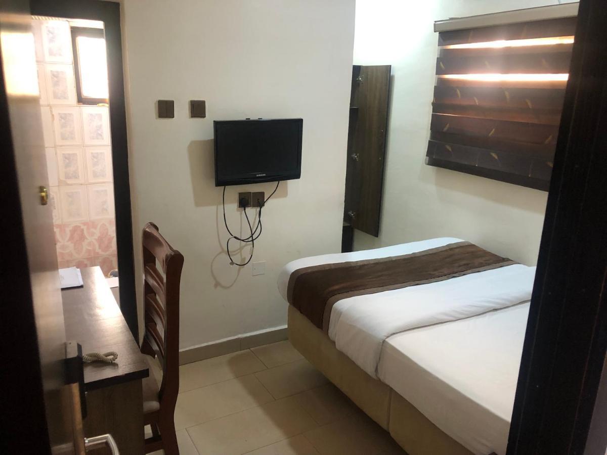 Roban Hotels Limited Enugu Exterior photo