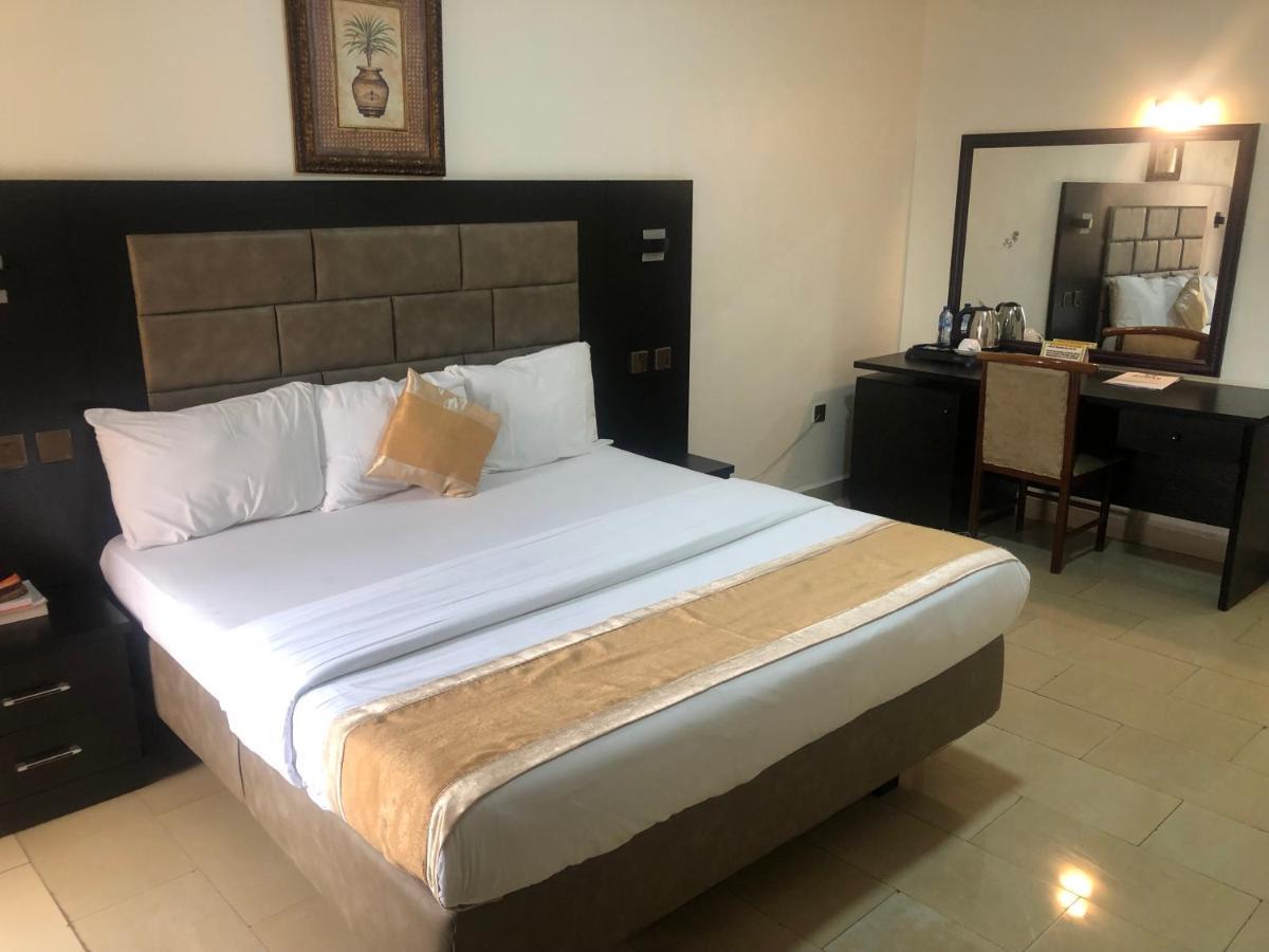 Roban Hotels Limited Enugu Exterior photo