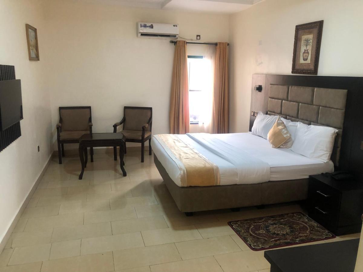 Roban Hotels Limited Enugu Exterior photo