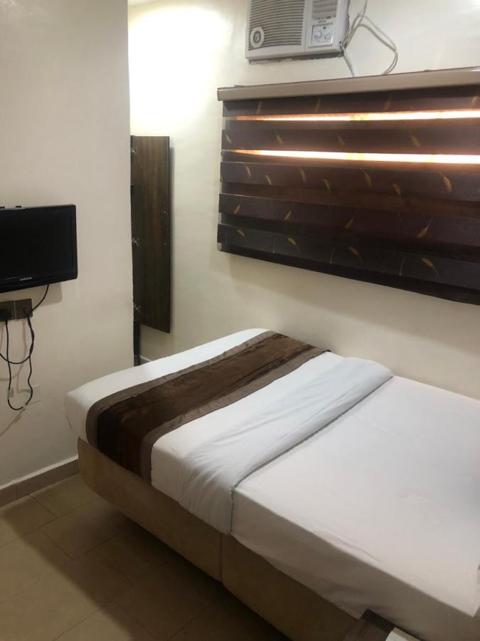 Roban Hotels Limited Enugu Exterior photo