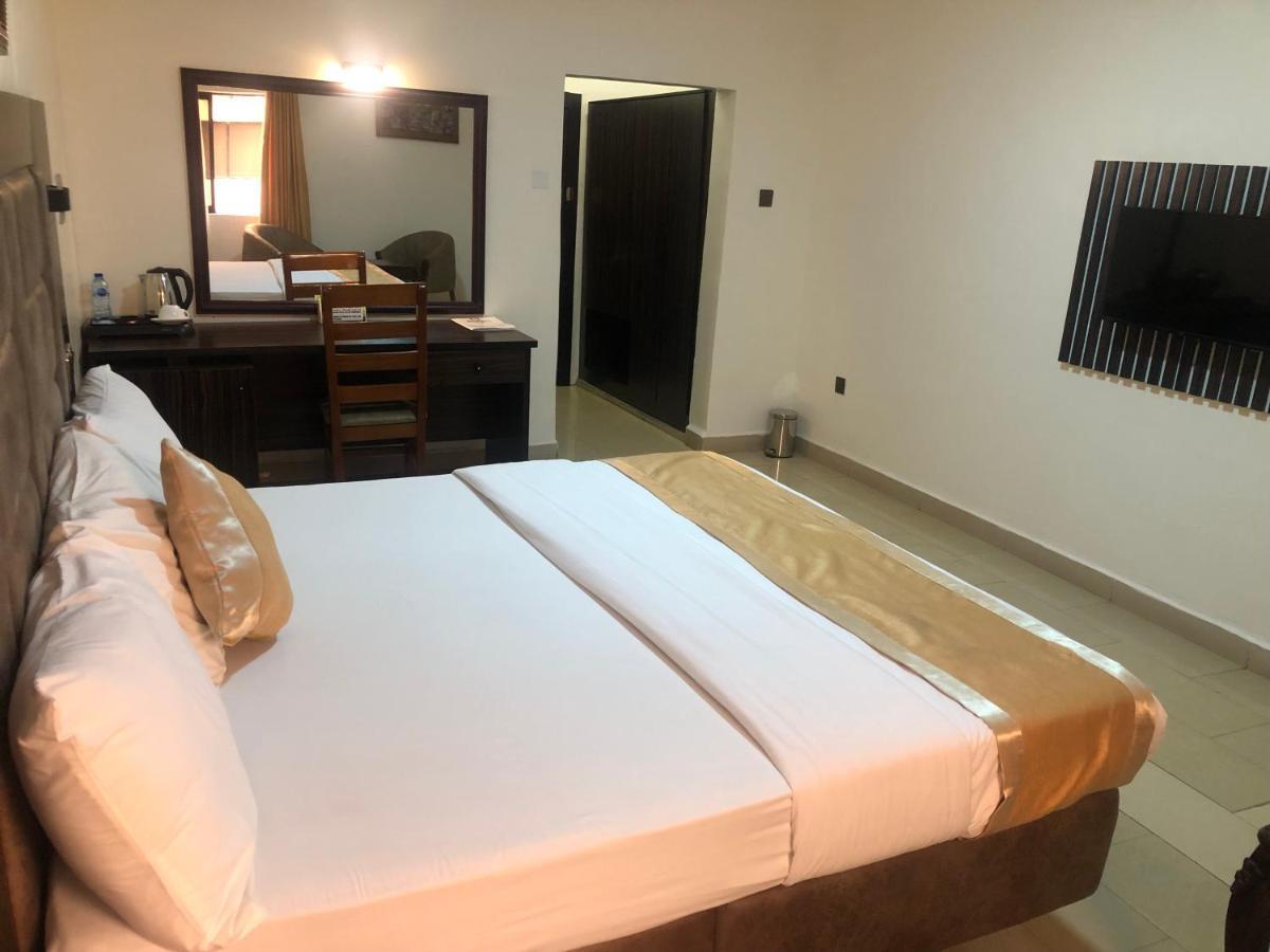 Roban Hotels Limited Enugu Exterior photo